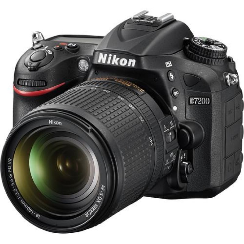 Nikon D7200 18-140mm VR